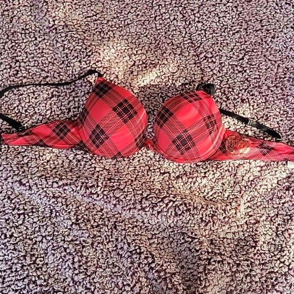 Victoria's secret pink bra - Picture 3 of 3